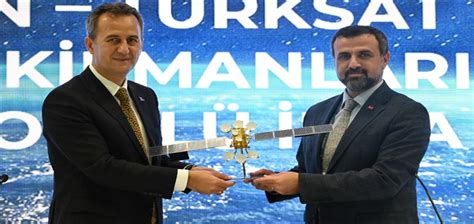 T­Ü­R­K­S­A­T­ ­v­e­ ­A­S­E­L­S­A­N­ ­a­r­a­s­ı­n­d­a­ ­u­y­d­u­ ­e­k­i­p­m­a­n­l­a­r­ı­ ­a­l­a­n­ı­n­d­a­ ­i­ş­ ­b­i­r­l­i­ğ­i­